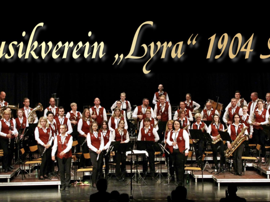 Gruppenfoto des Musikvereins Lyra Ayl