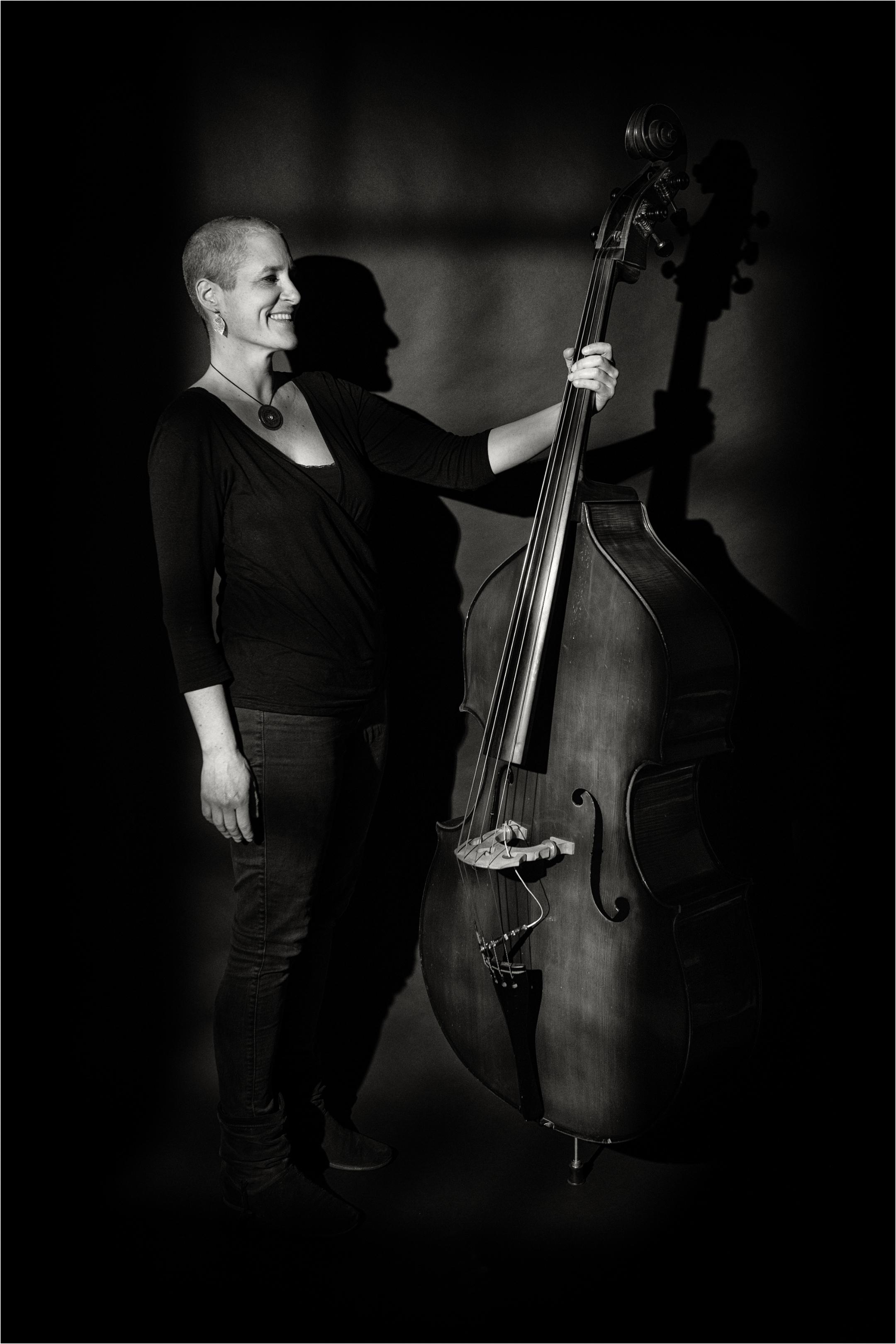 Foto von Tanja Silcher in schwarz weiß