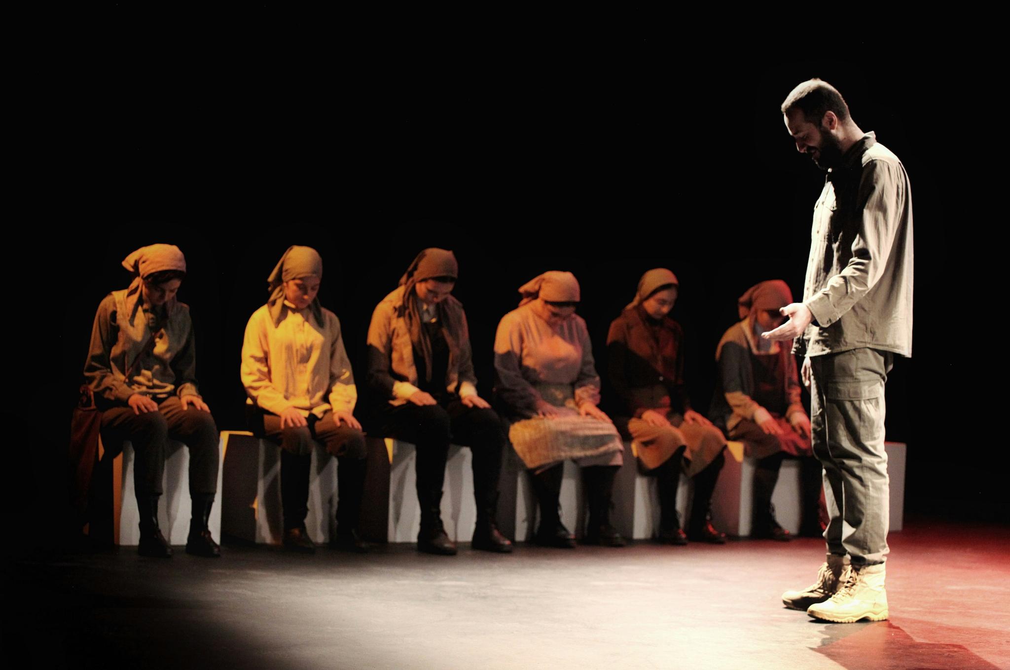 Theateraufführung Symbolbild