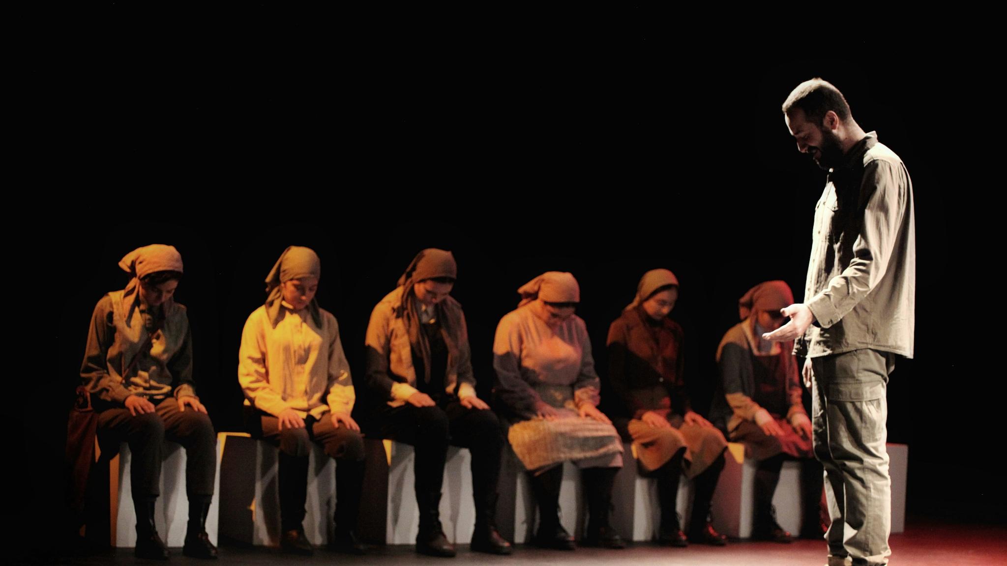 Theateraufführung Symbolbild